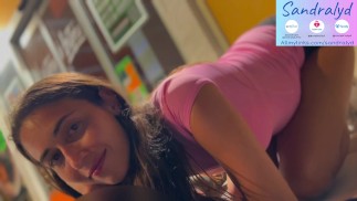Öffentlicher Blowjob im Supermarkt mit Leuten als nächstes