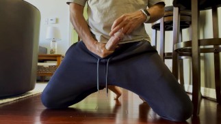Eu Love compartilhando meus pedaços de menino travesso com vocês, caras