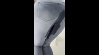 Verzweifeltes Pipi-Dilemma: Große Holds nur Tag 3!