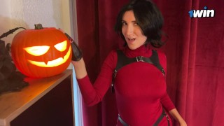 HALLOWEEN Ada Wong a oublié de mettre sa culotte et a été bien baisée