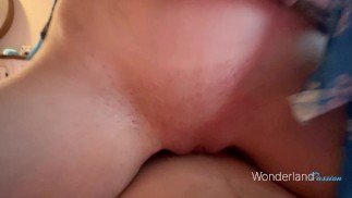 ASMR juste écouter les gémissements bruyants, les couinements et les giclées de ce trou lubrique [15 min looped]