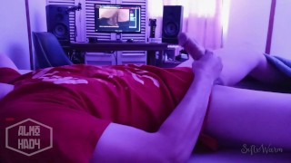 Große Cumshot Ladung beim Hentai gucken