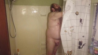 Petit amateur Baby couche adulte prend une douche rapide après une longue rencontre sexuelle Hot POV HD Ass Play