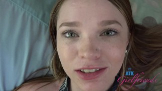 Plaisir de vacances et une compilation de Mazy Myers sucer et baiser POV