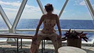 Une ménagère échangiste coquine publique lors d’une autre croisière échangiste Mistress jeudi