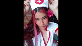 ЧТО МИЛАЯ МЕДСЕСТРА ПОКАЗЫВАЕТ МНЕ СВОЮ КИСКУ И СВОЮ ВАГИНУ, ХОЧЕШЬ ЭТО УВИДЕТЬ?