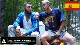 HETEROFLEXIBLE - Curious Str8 Hunks Skyy Knox &Tony D’Angelo Fuck In The Woods - SOUS-TITRES ESPAGNOLS