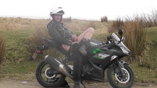 Pit Stop Jerk Off