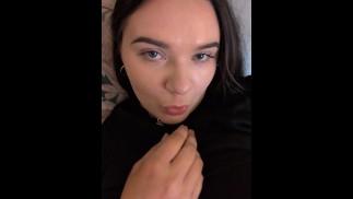 Čekám, až se táta vrátí domů