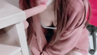 Sissy saje velký penis a pije sperma poté, co byl "cum v ústech" 【女装 kouření femboy crossdresser】
