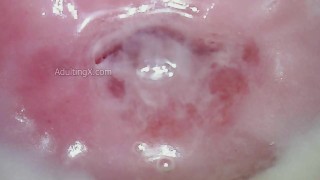 Orgasme Cervix haletant gémissant et dégoulinant de crème
