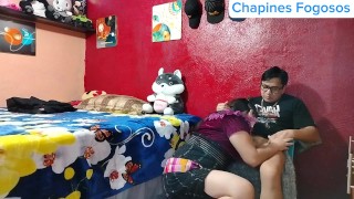 🇬🇹 Cojiendo con el amigo de mi padrastro sexo con squirt y creampie 💦