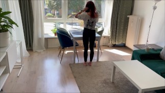 Ik neukte mijn 18-jarige vriendin HARD in de mond naast het raam waar we konden worden gezien